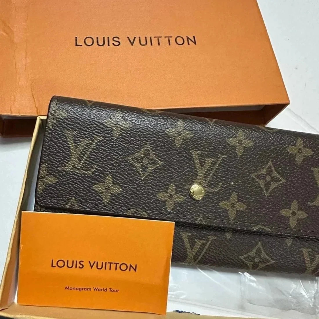 Authentic Louis Vuitton Portefeuille Sarah Long Wallet - Monogram Canvas